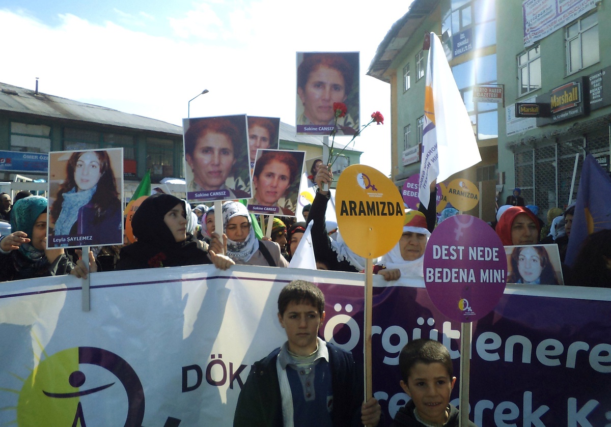 Varto\'da 8 Mart Dünya Kadınlar Günü Yürüyüşü