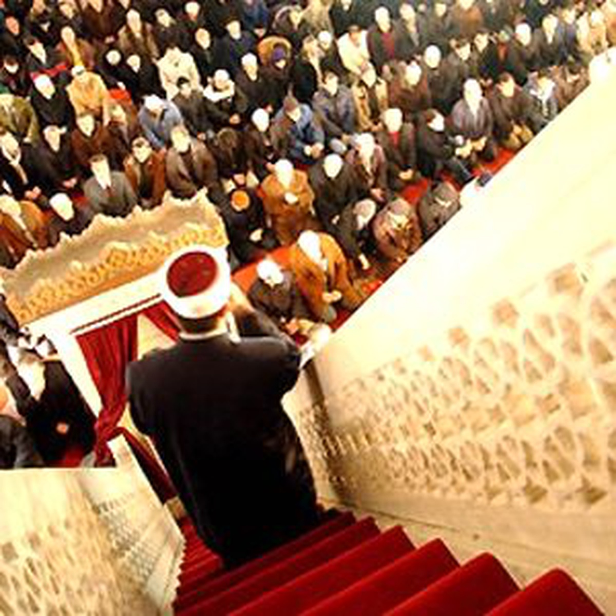 Yunanistan "240 İmam Yasası"Nın Uygulanmasında Israrlı