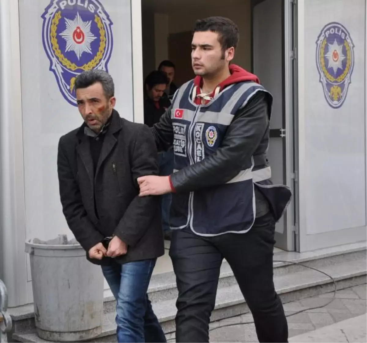 2 Milyon Liralık Lcd Led Tv Çaldılar