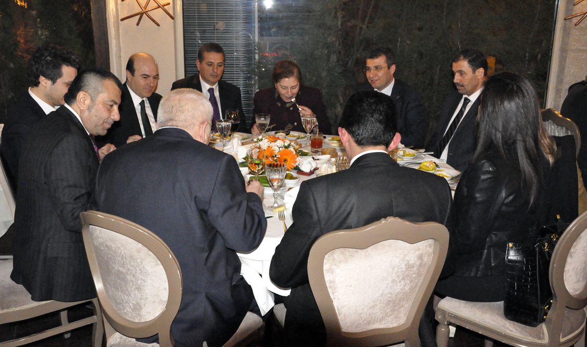 AK Parti Teşkilatı İş Adamlarıyla Bir Araya Geldi