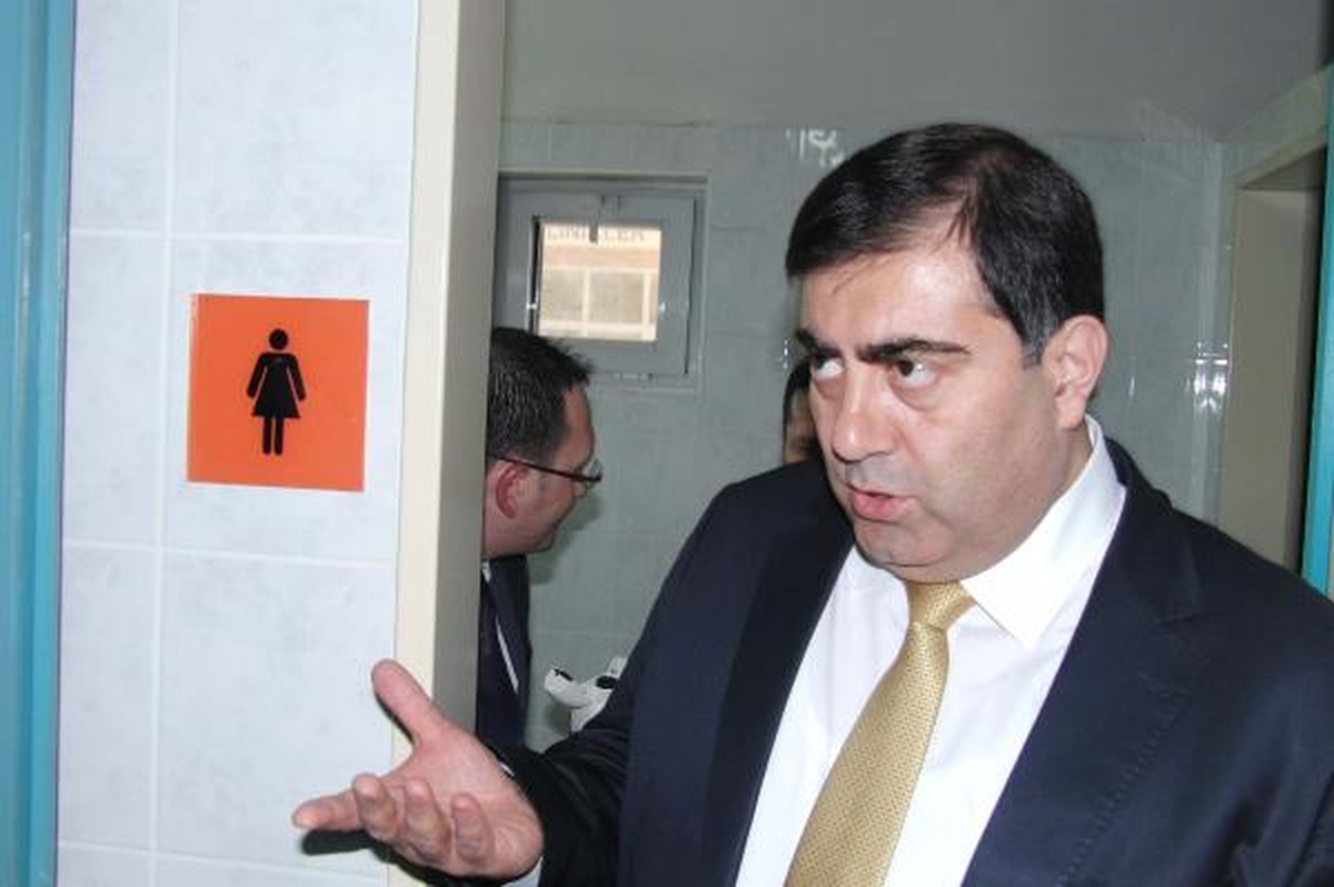 Ak Partili Sait, Antibakteriyel Sıvı Tanıttı