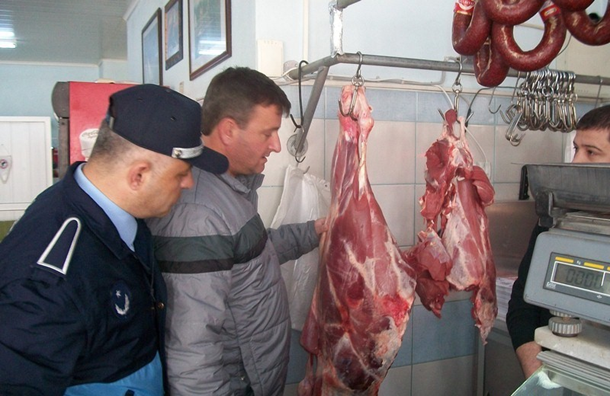 Akhisar\'da Kasaplar ve Lokantalar Denetlendi