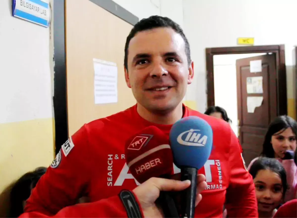 Akut\'tan Öğrencilere Acil Durum Tatbikatı