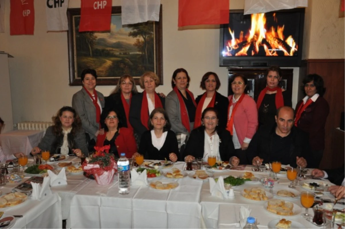 Başkan Cem Kara CHP Kadın Kollarıyla Bir Araya Geldi