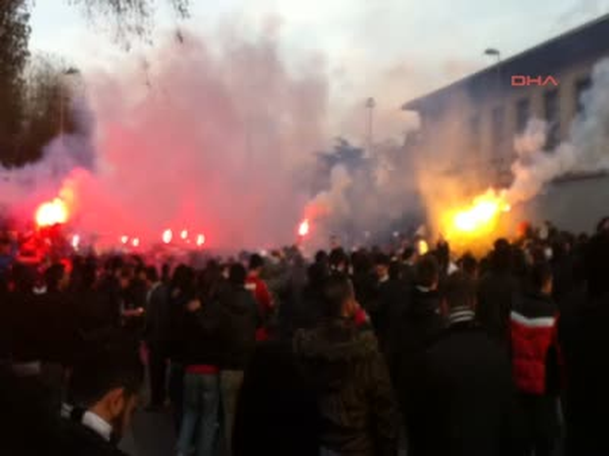 Beşiktaşlı Taraftarları Coştu