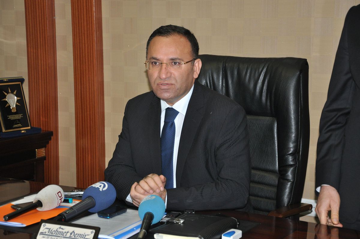 Bozdağ: "Chp, Çözüm Sürecinden Siyasal Rant Geliştirmeye Dönük Yaklaşımlar Ortaya Koyuyor"