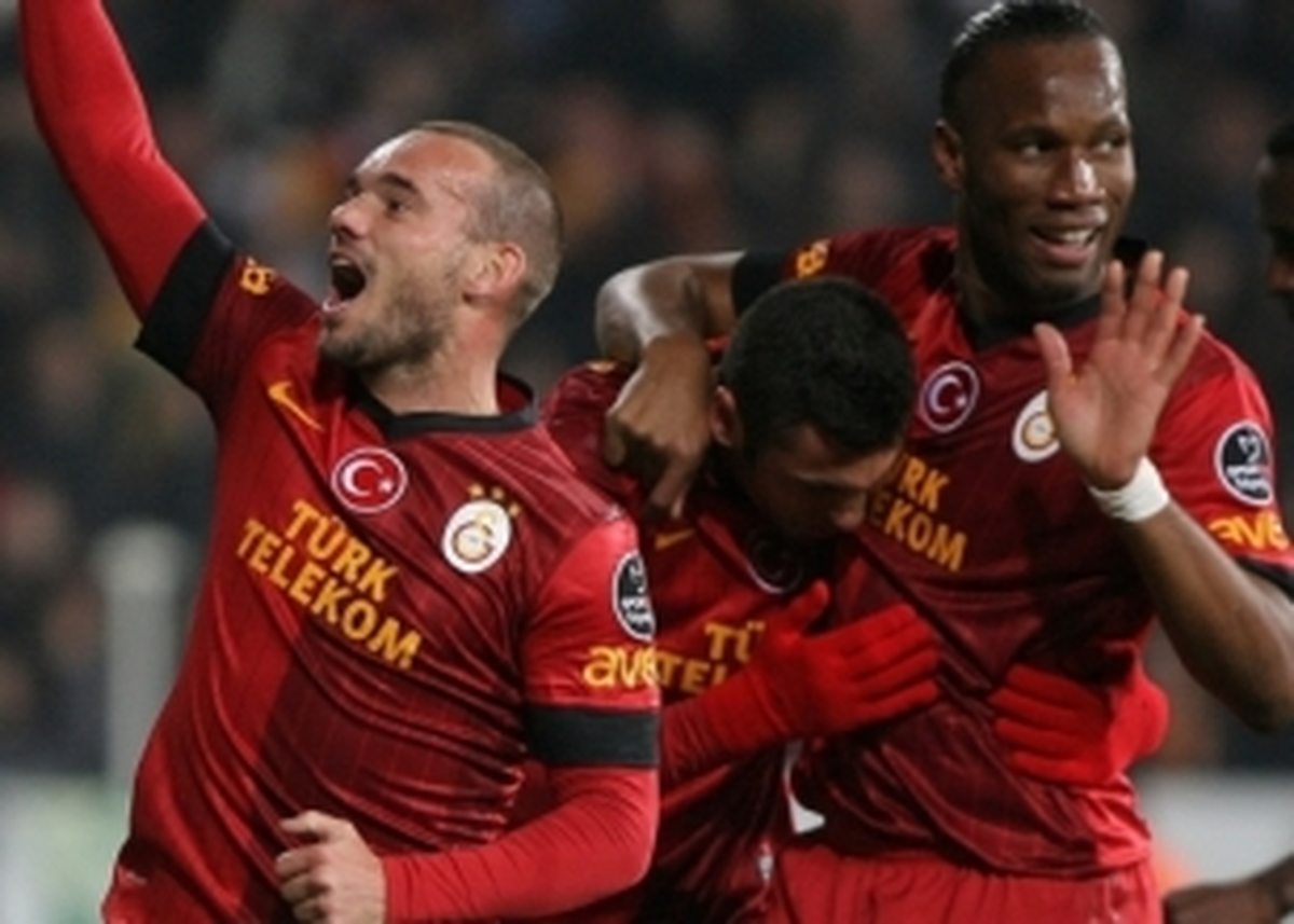 Çilekler Geldi Ama...