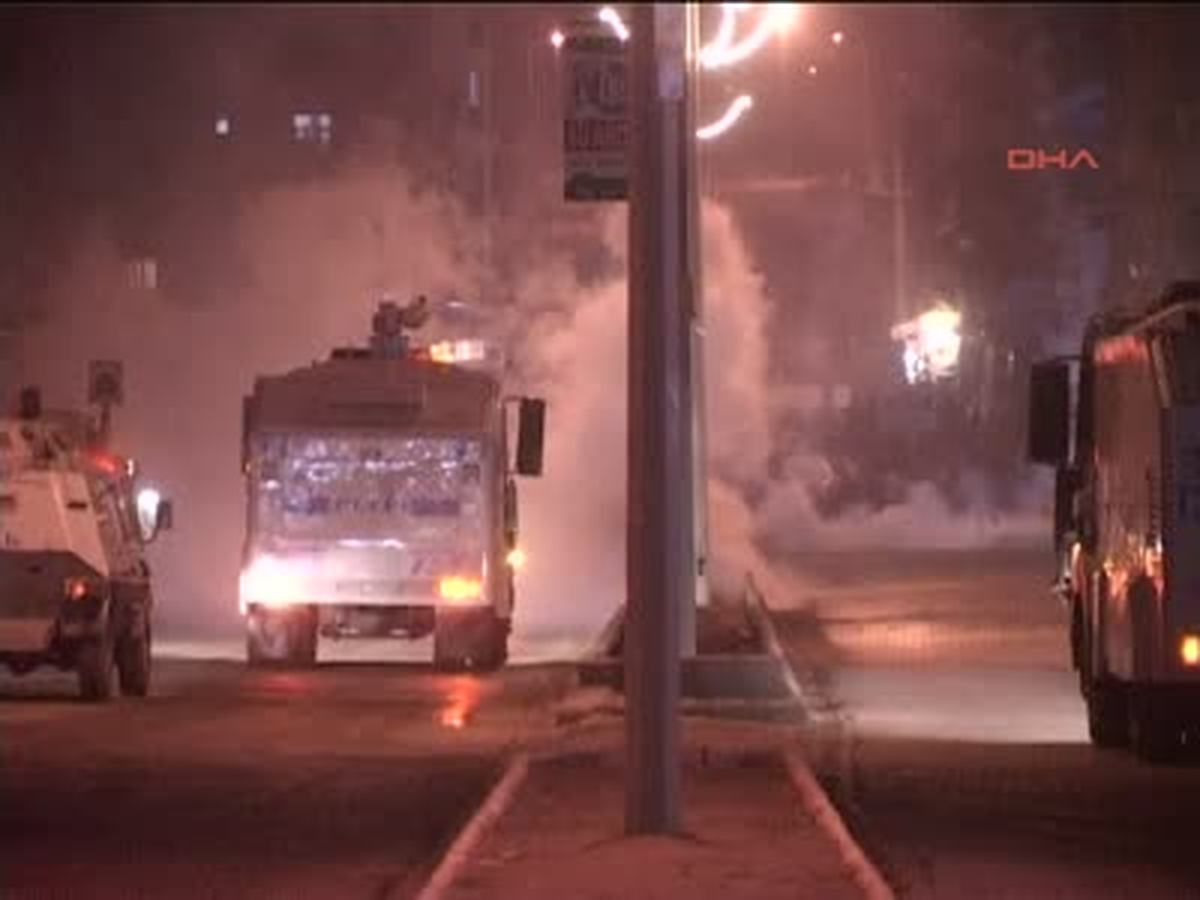 Cizre\'de Olaylı Gece