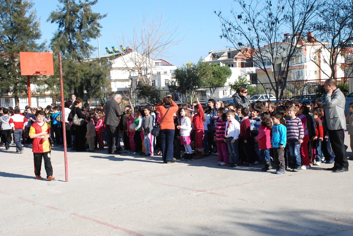 Didim Gazi İlkokulunda Deprem Tatbikatı