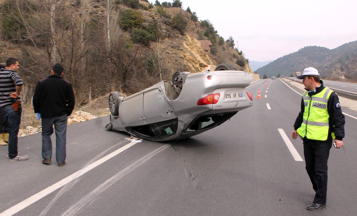 Karabük\'te Trafik Kazası: 3 Yaralı