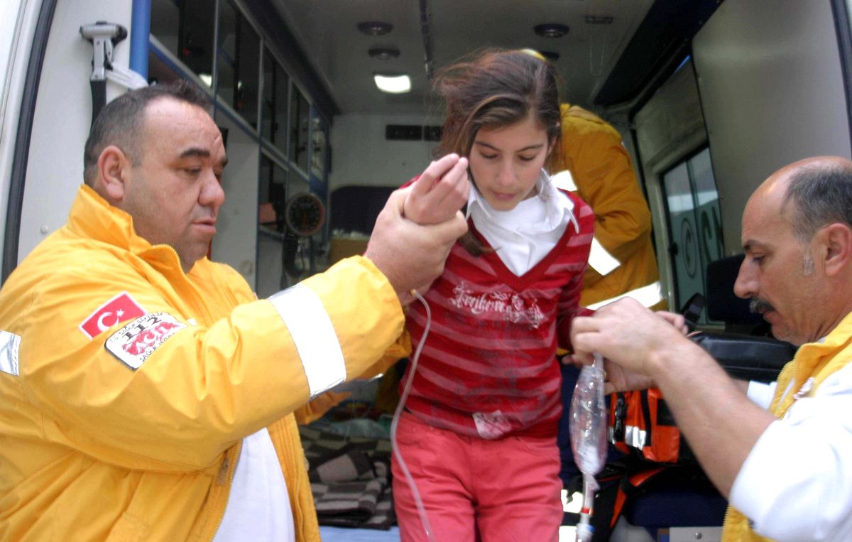 Karbonmonoksit Gazından 6 Kişi Zehirlendi