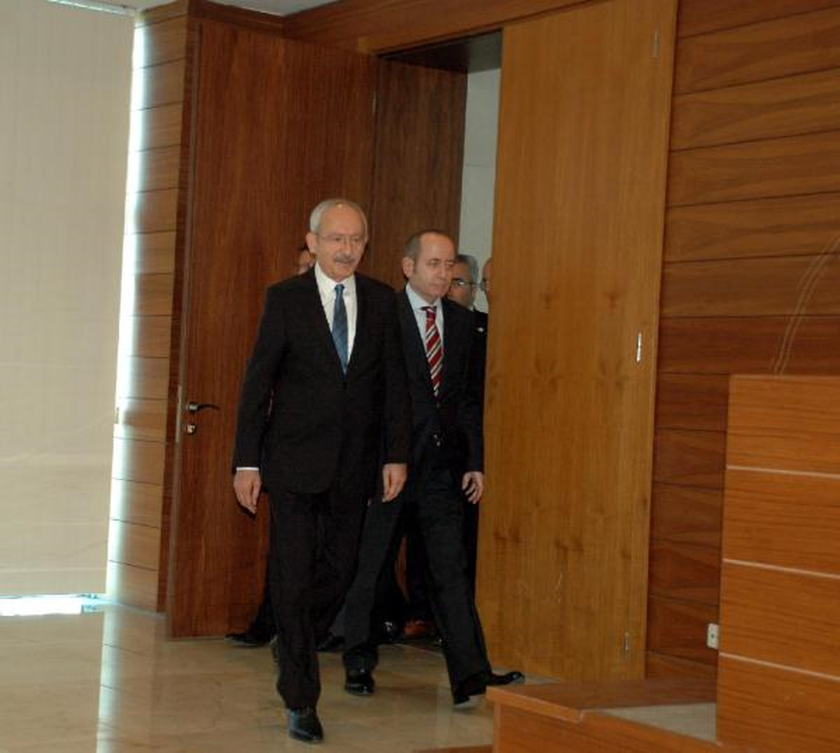 Kılıçdaroğlu\'ndan Başbakan\'a: Yarın, Grupta Çık Adam Gibi Doğruları Söyle