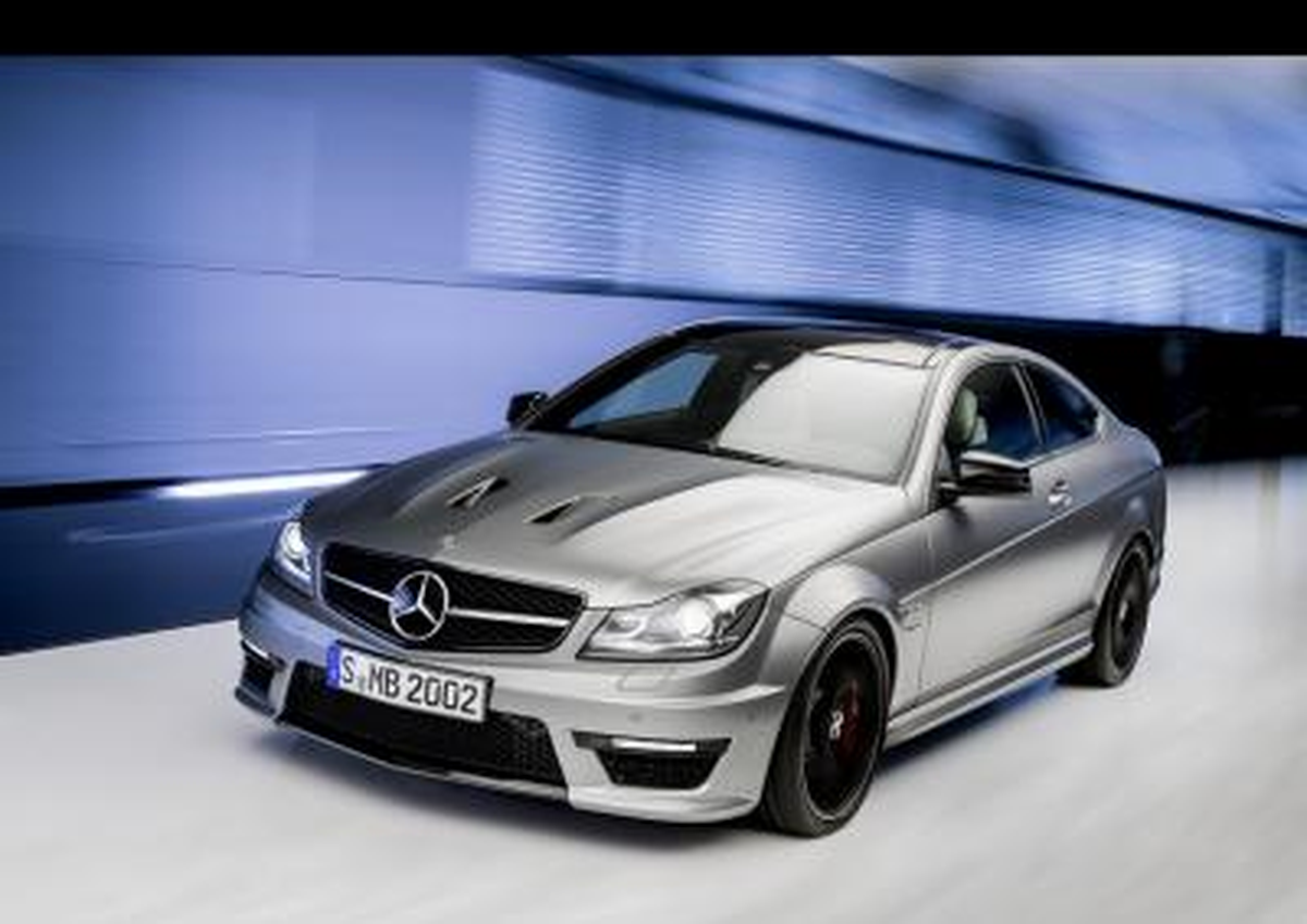 Mercedes-Benz\'den Üç Dünya Bir Avrupa Prömiyeri