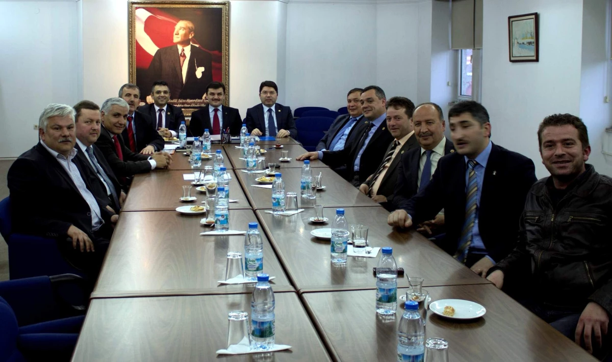 AK Parti\'li Tunç, Meclis Üyeleri ile Buluştu