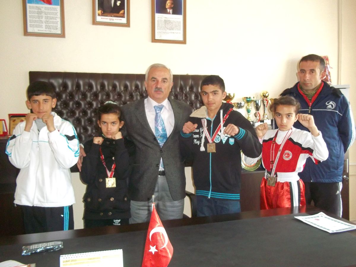 Muay Thai Sporcuları Malatya\'ya Döndü