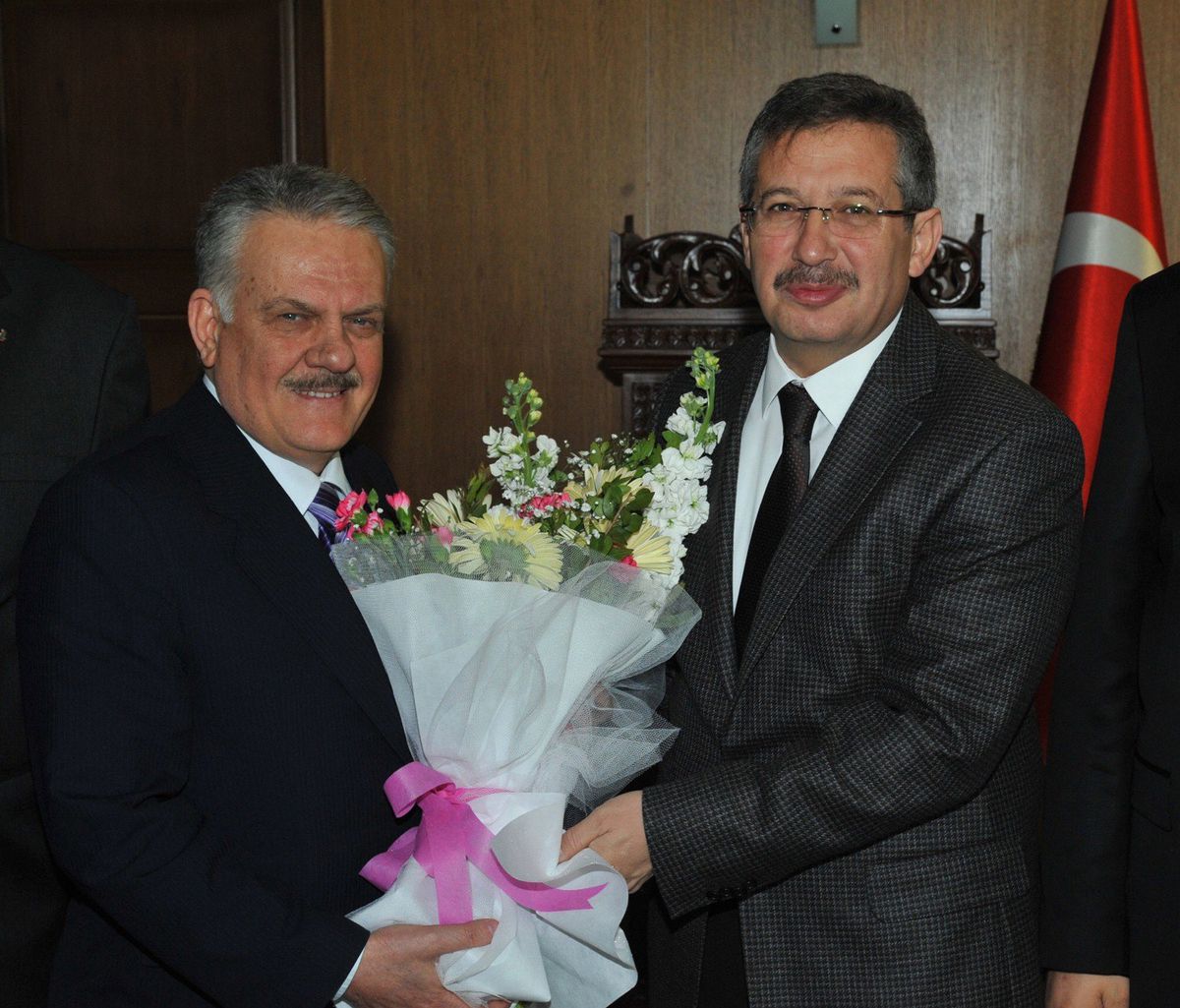 Muhasebeciler Başkan Poyraz\'ı Ziyaret Etti