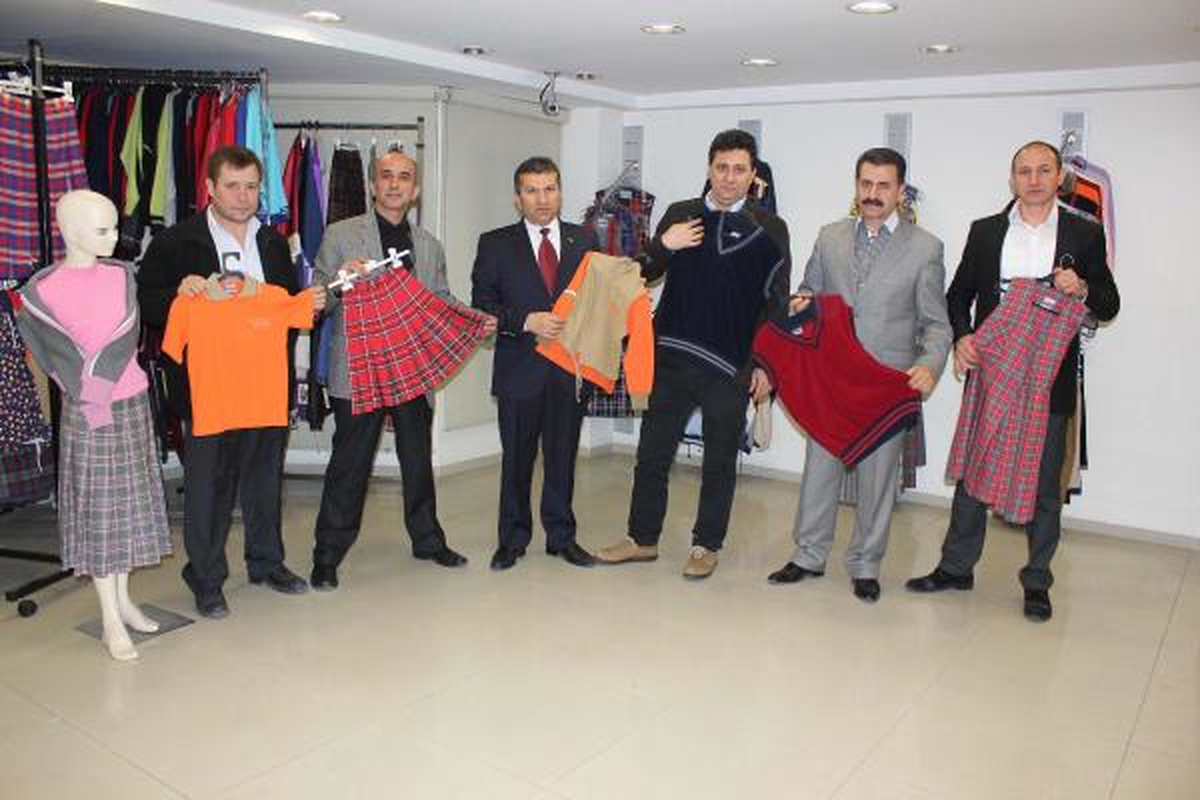 Okul Kıyafeti Satan Esnaf Ölüm Döşeğinde