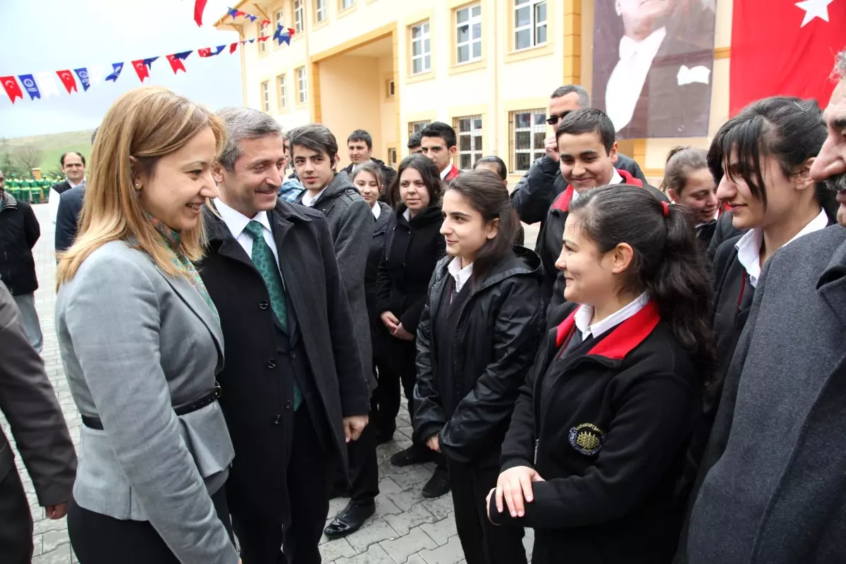 Şahinbey Belediyesi Temizlik Kampanyasına Start Verdi