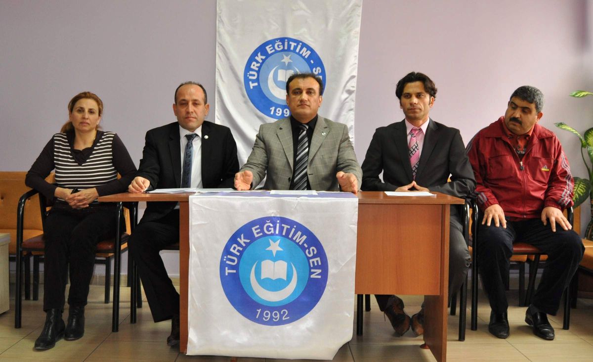 Türk Eğitim-Sen\'den Yeni Yönetmeliğe Tepki