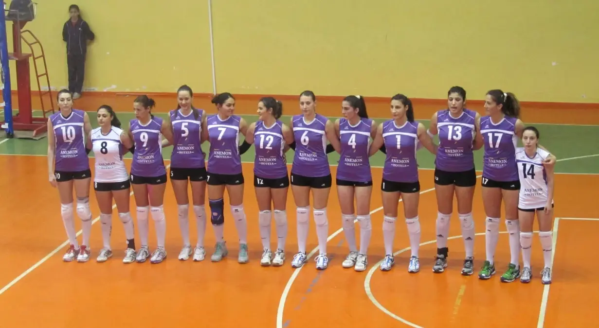 Voleybolda 3. Lig Derbisi Mor Lalelerin