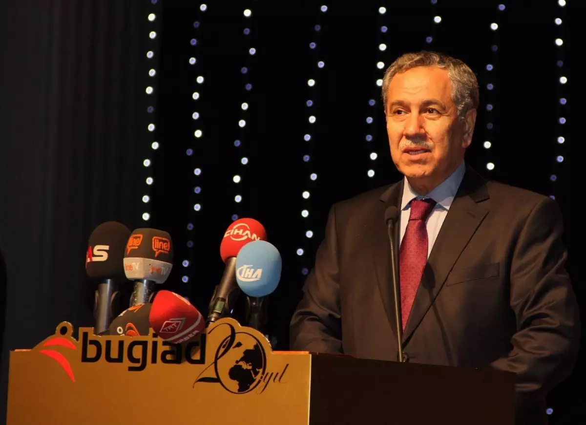 Arınç: "Din Adamı İhtiyacını Karşılayacak Bir Okul Açılmasına Kesinlikle Taraftarız"