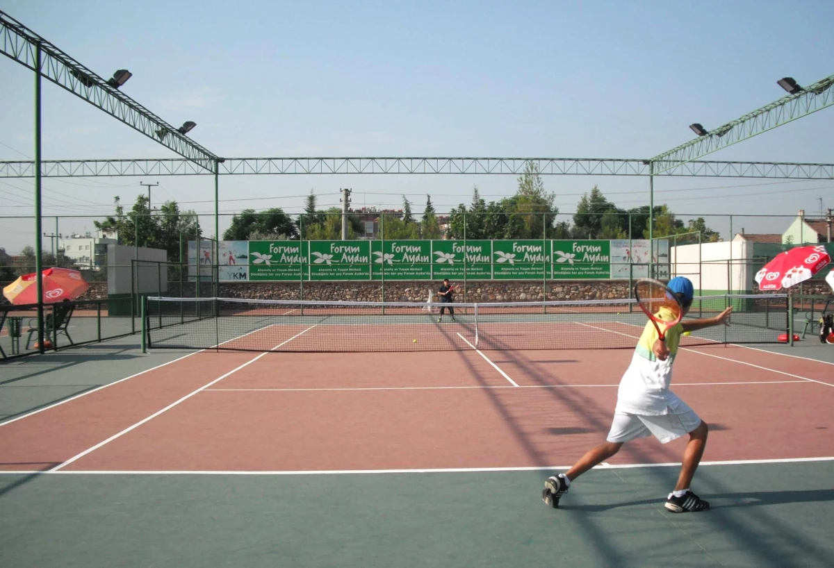 Aydın Tenis Kulübü\'nün Kursları Başladı