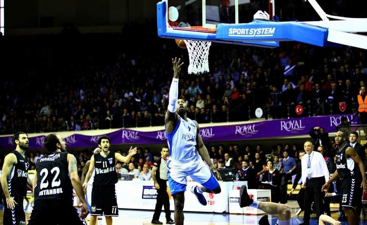 Beşiktaş Basketbol Takımı\'na 12 Bin Euro Para Cezası