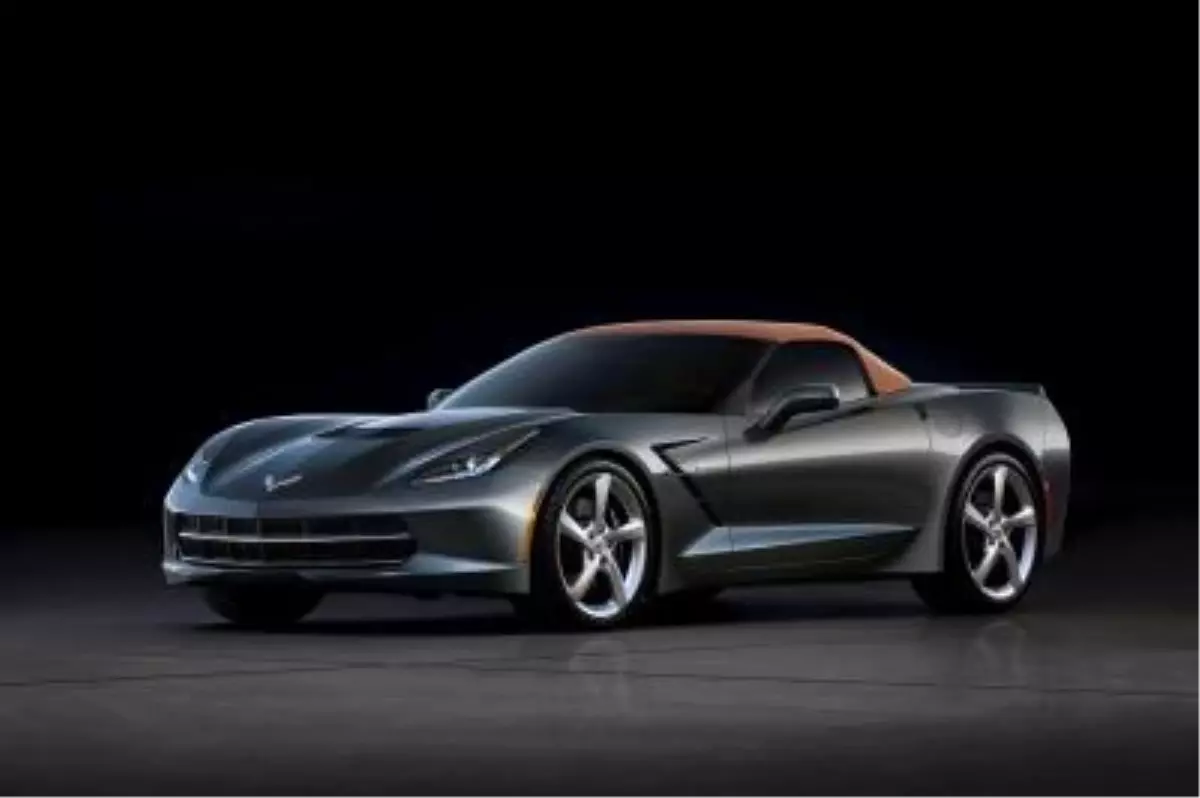 Chevrolet Corvette Stingray Convertible Cenevre\'de Görücüye Çıktı