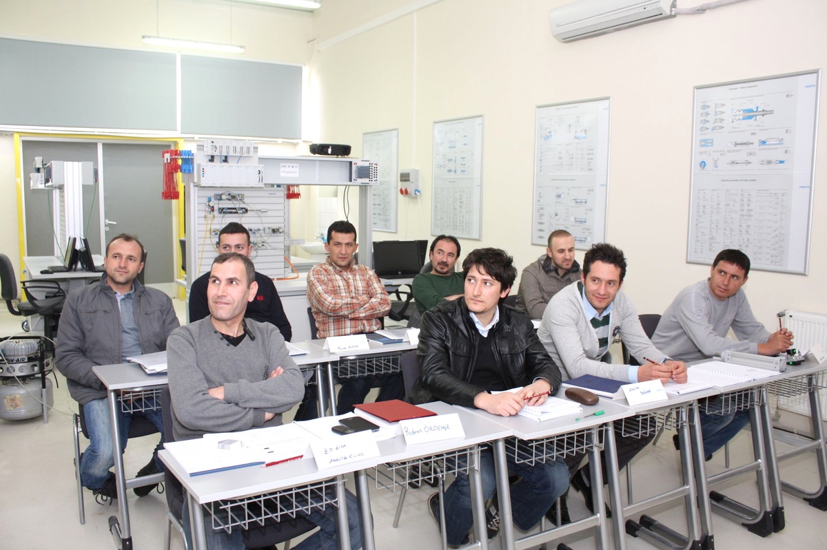 Eso Eğitim Merkezleri Kent Sanayinin Hizmetinde