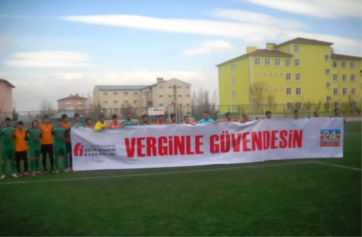 Iğdır Üniversitesi Kelkit Hürriyete Spor\'a Yenildi