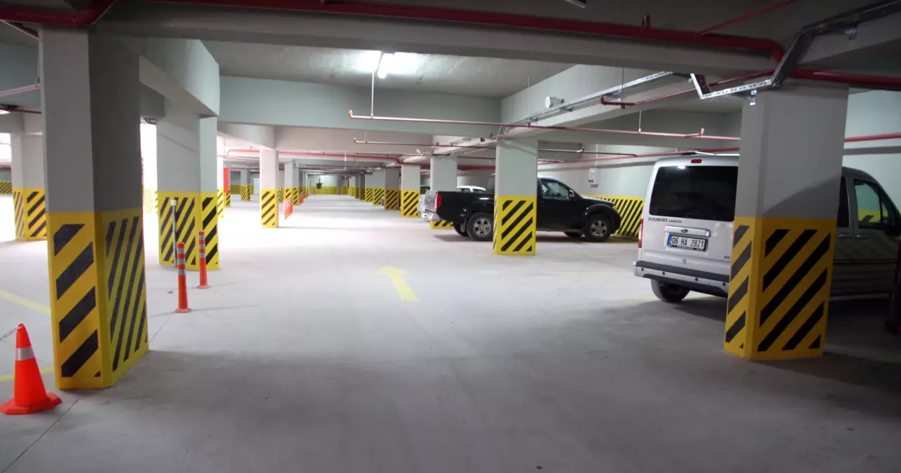 Kent Meydanı Kapalı Otopark Hizmete Girdi