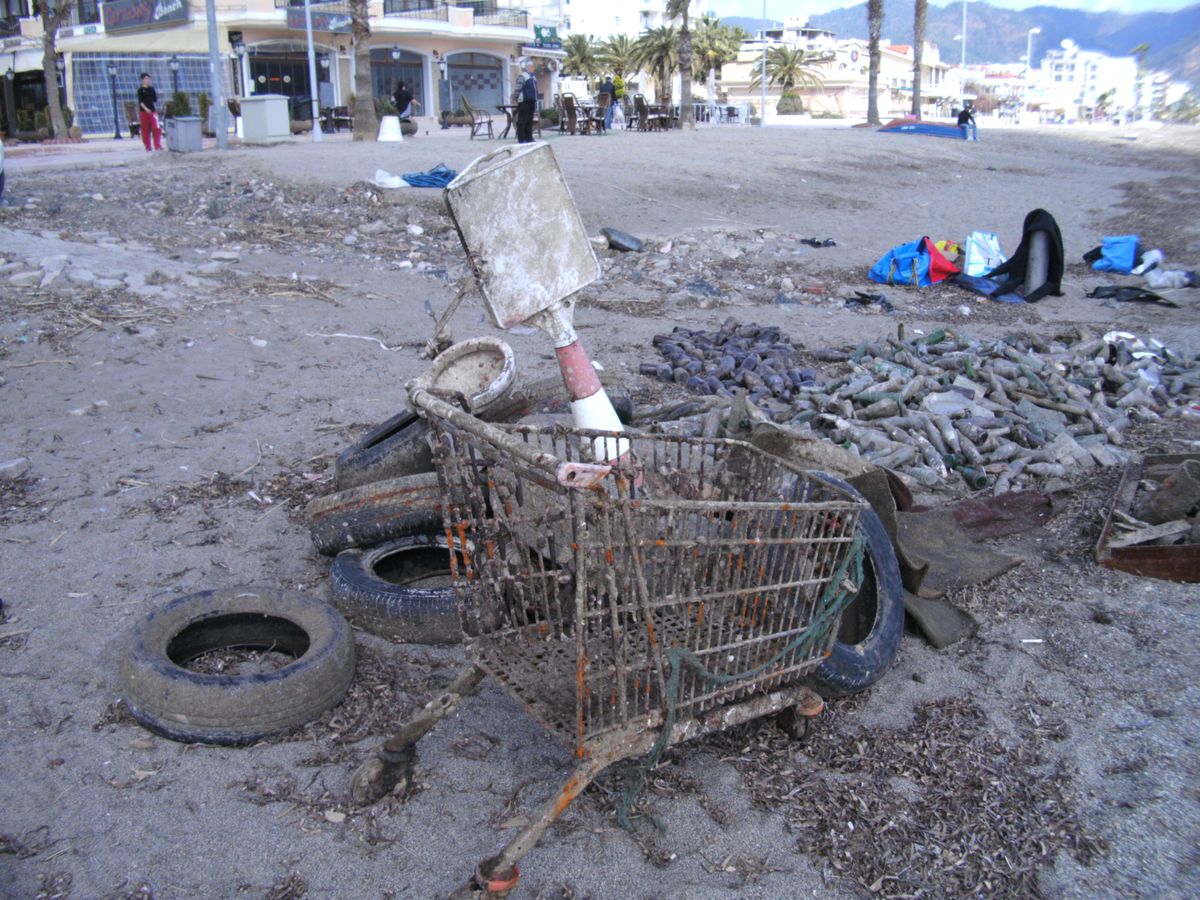 Marmaris\'te Dalgıçların Malzemelerini Çaldılar