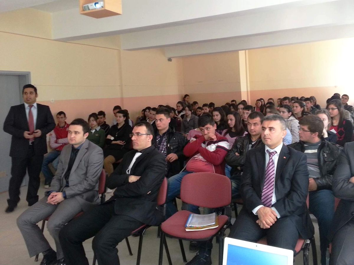 Öğrencilere \'Madde Bağımlılığı\' Semineri