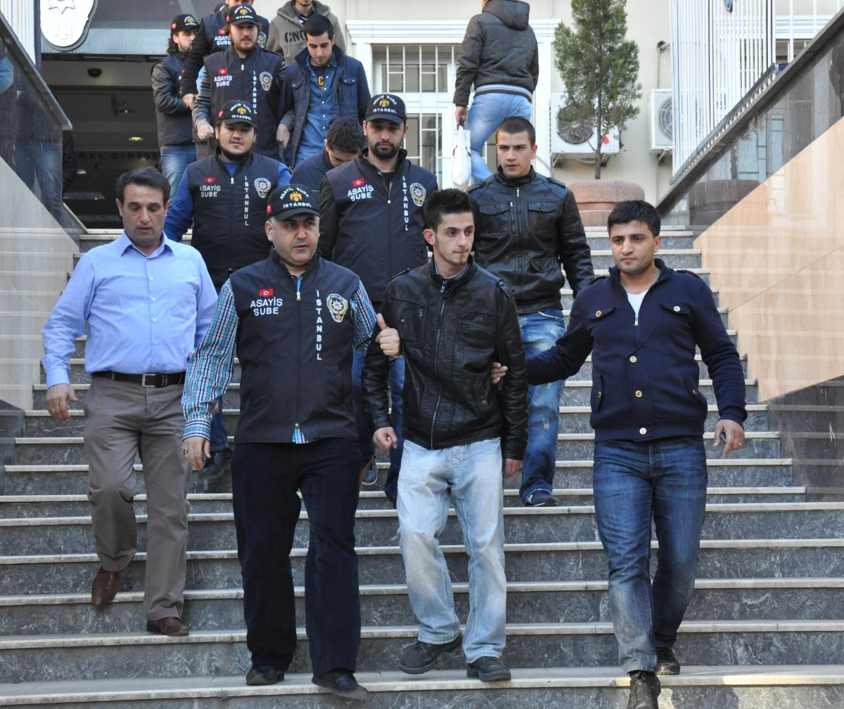 "Paraşütlü Meşale" Atan Taraftarlar Serbest Bırakıldı