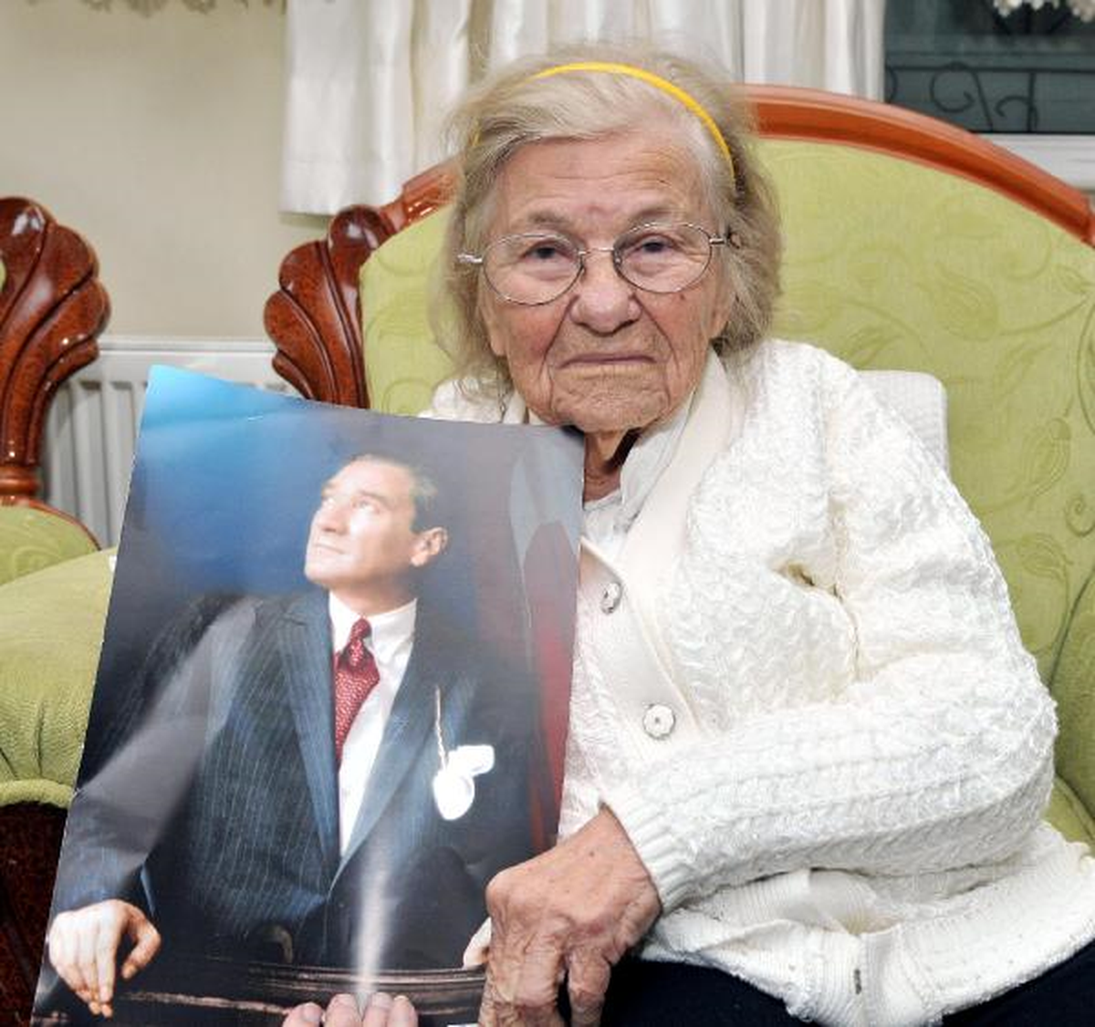 Atatürk\'ün Hatırasını 83 Yıldır Kalbinde Yaşatıyor