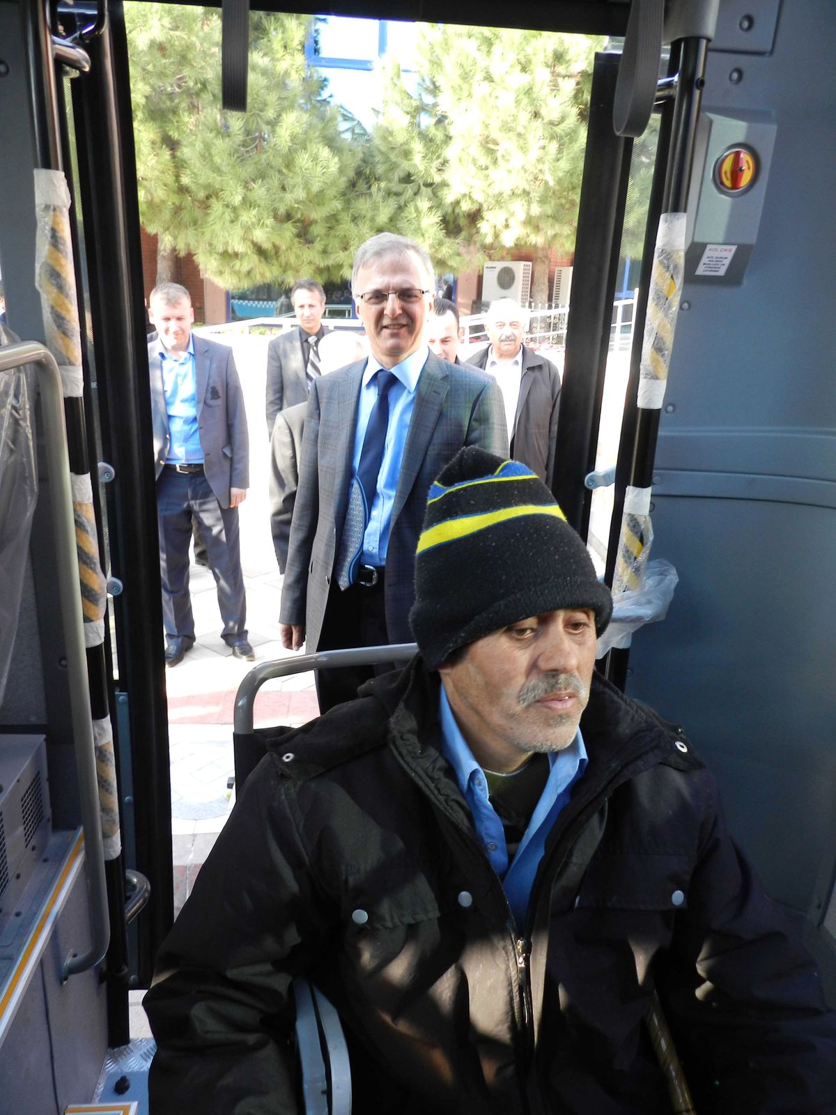 Başkan Ertem Yeni Minibüsleri Tanıttı