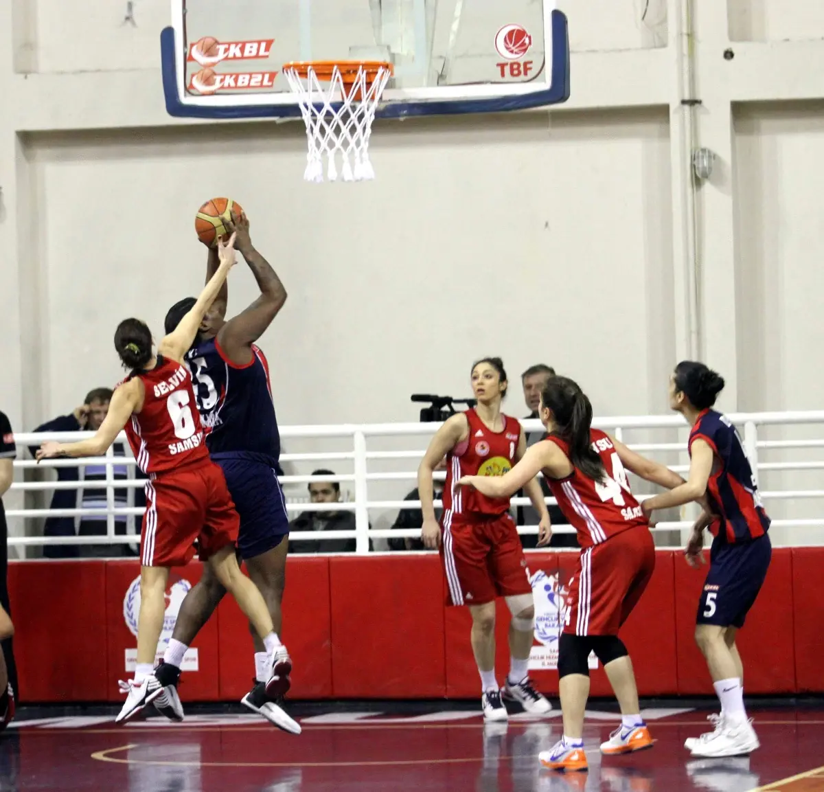 Basketbol: Türkiye Kadınlar Ligi