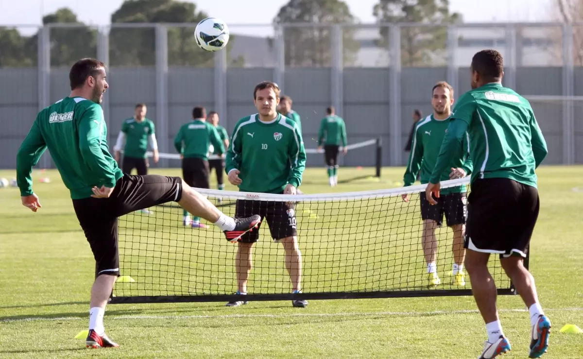 Bursaspor\'da, Fenerbahçe Maçı Hazırlıkları