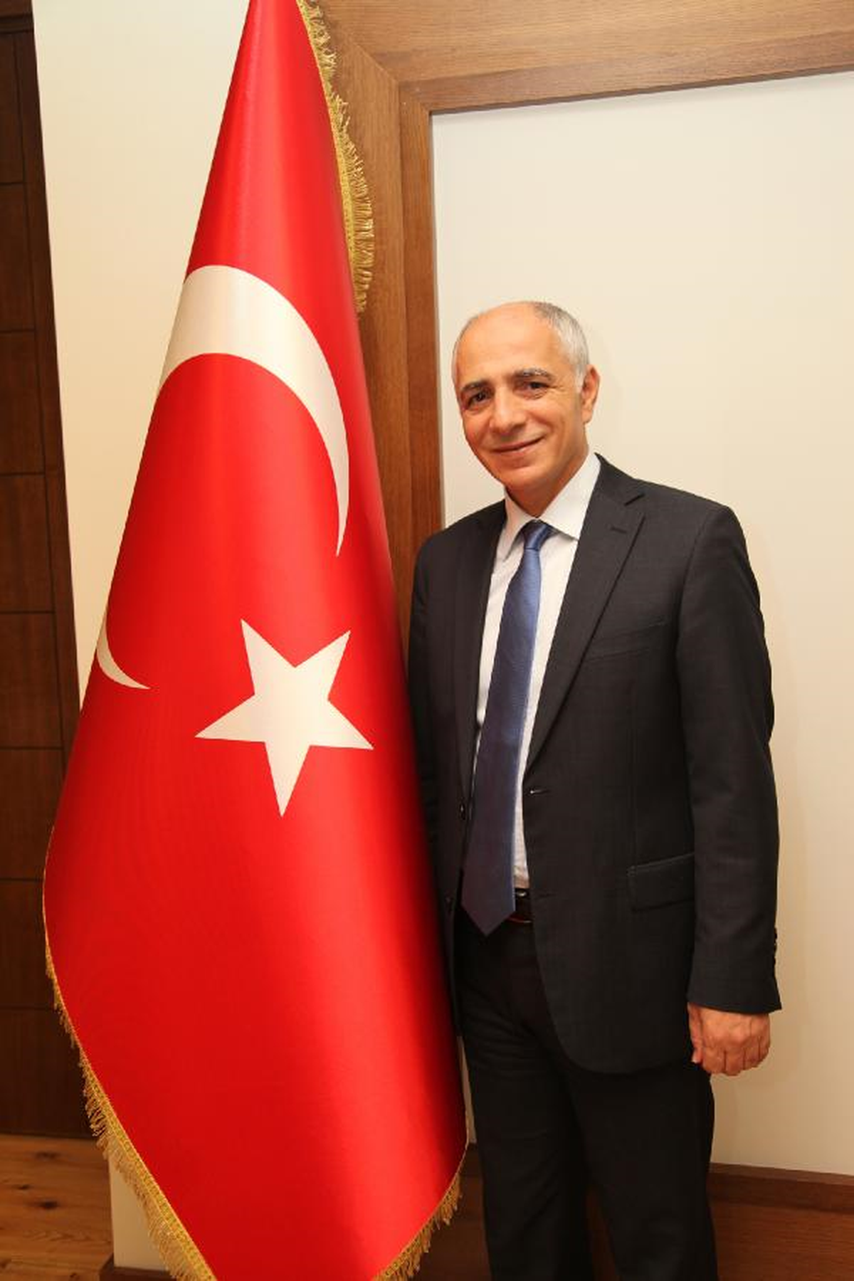 Çayırova Belediyesi\'nden, 3\'üncü Çocuğa Bebek Bezi ve Mama Desteği