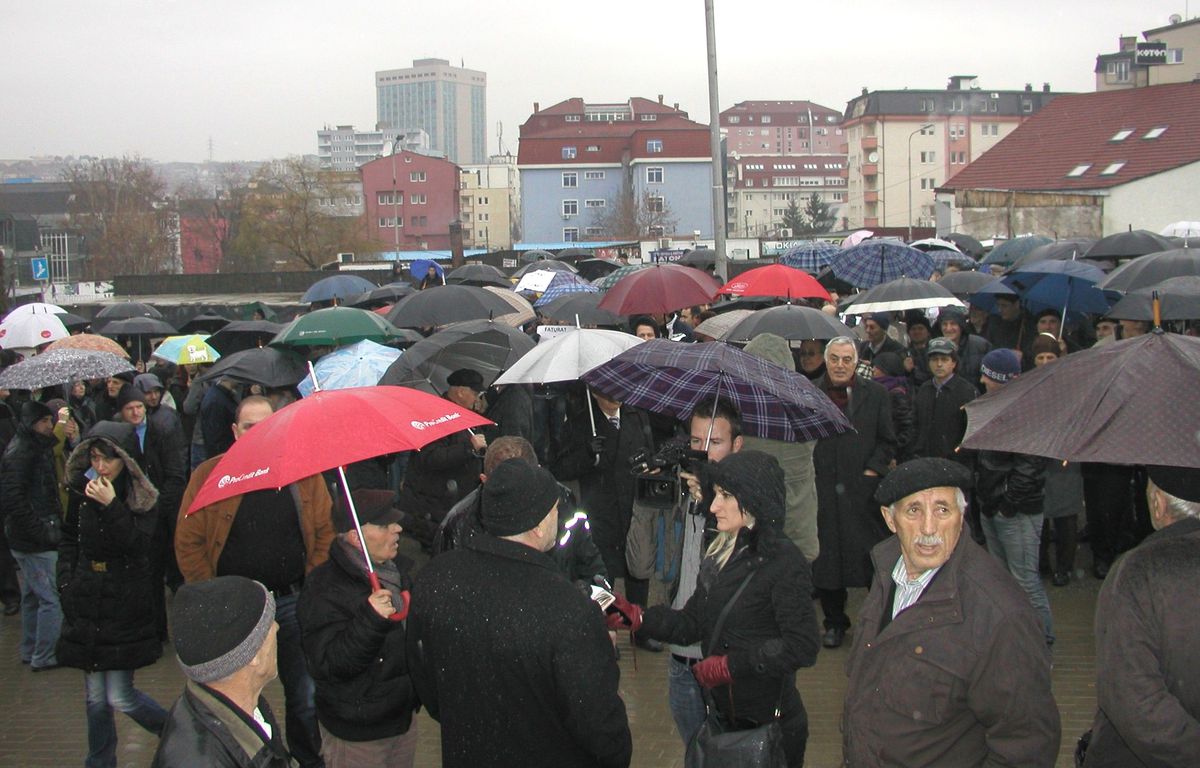 Kosova\'da Yolsuzluk Protestosu
