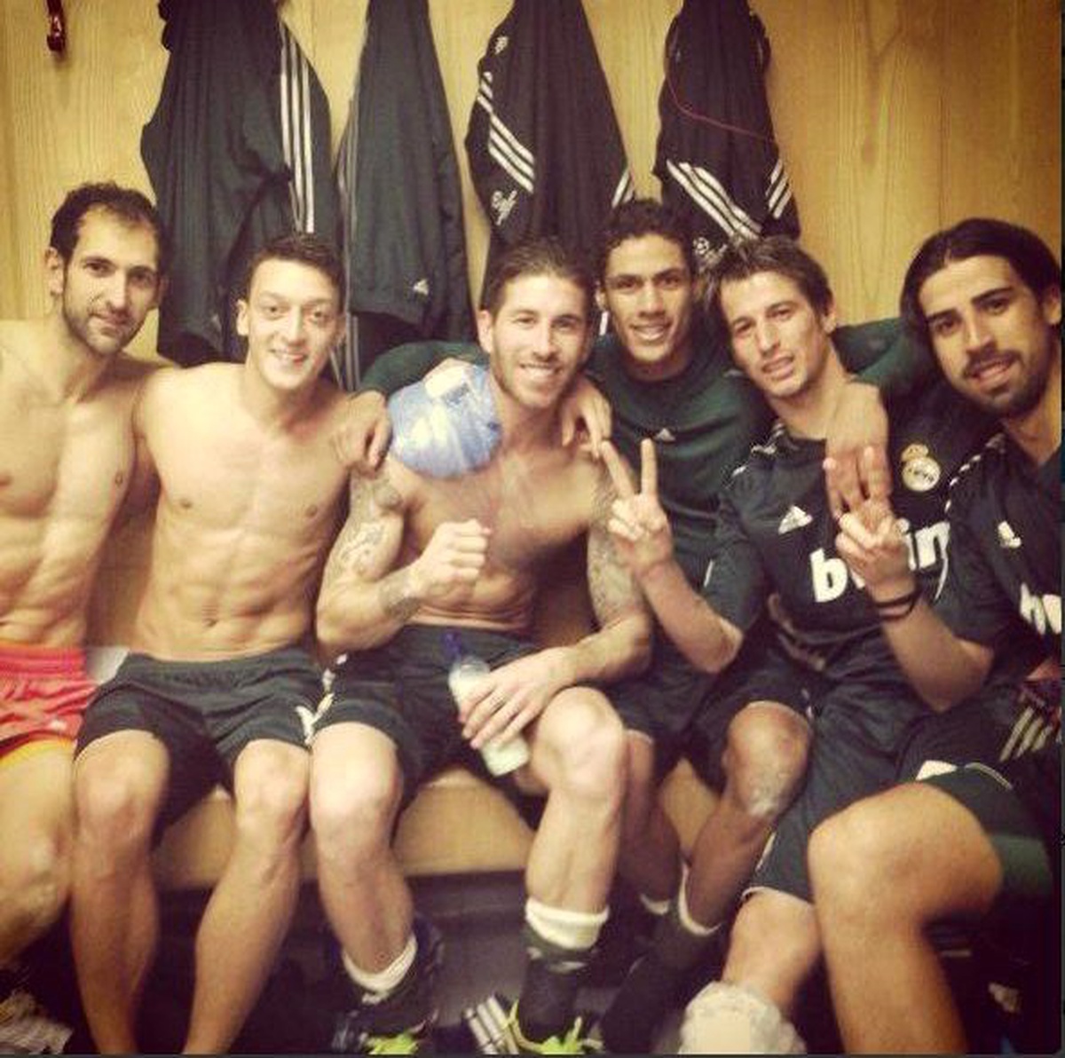 Madridli Futbolculardan Galibiyet Pozu