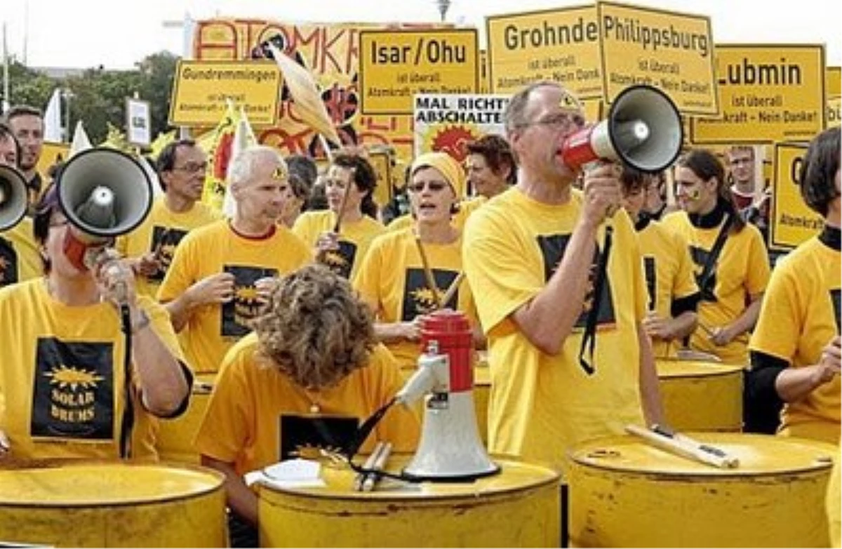Nükleer Kartşıtları Protesto İçin Toplanıyor