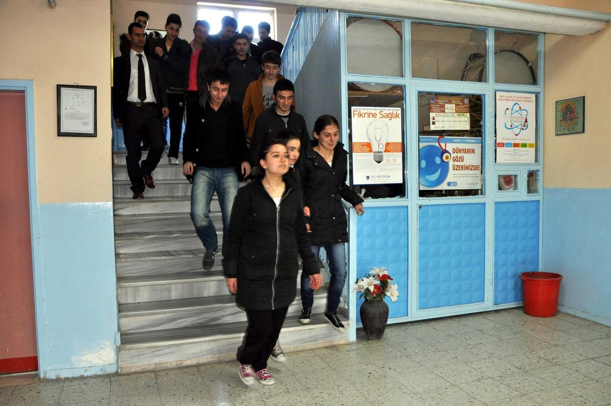 Öğrencilere Deprem ve Yangın Önemi Anlatıldı