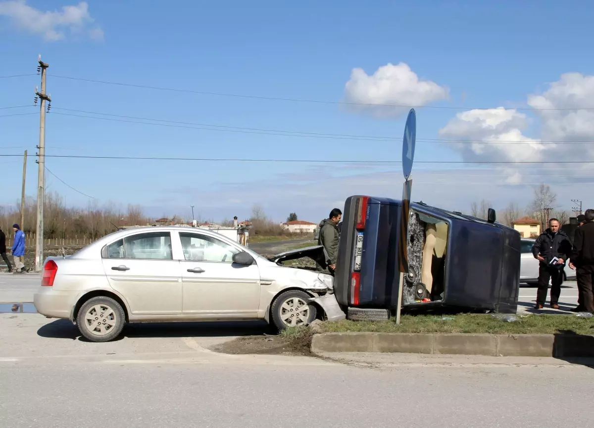 Polis ile Şüpheli Arasındaki Kovalamaca Kazayla Sonuçlandı