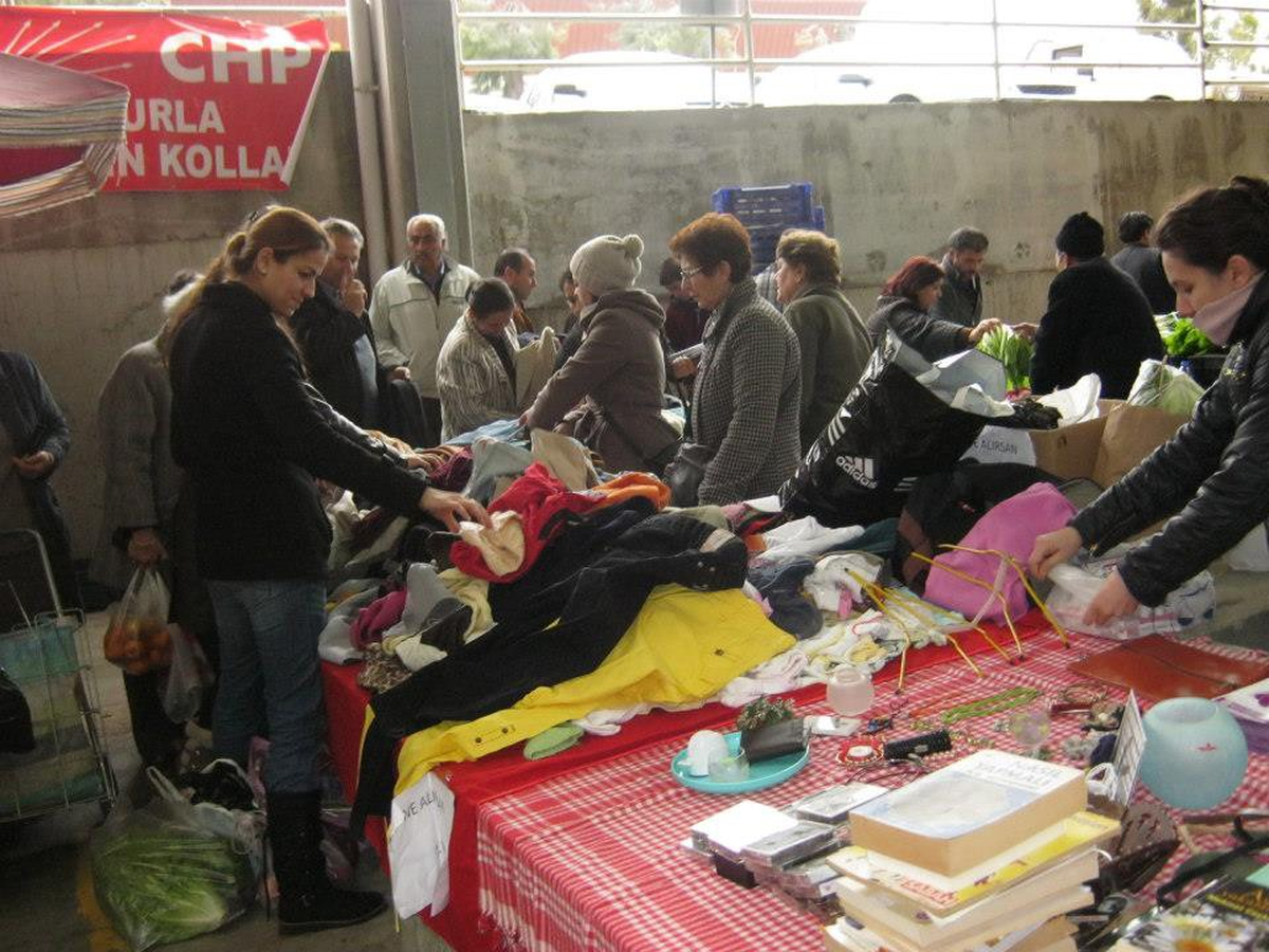 Urla CHP\'den Eğitime Tam Destek
