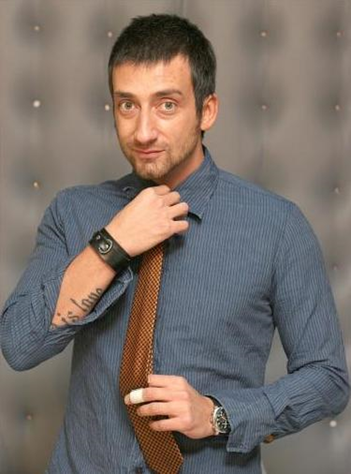 Ali Sunal\'a Ağır Eleştiri