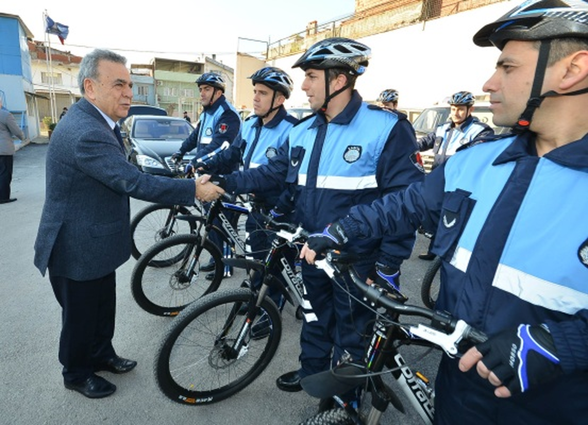 Zabıtaya Başkan Morali

