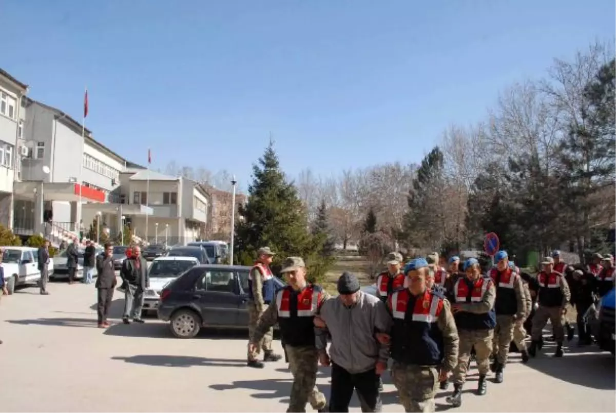 4 İlde Sahte Pasaport ve Vize Operasyonu: 7 Gözaltı