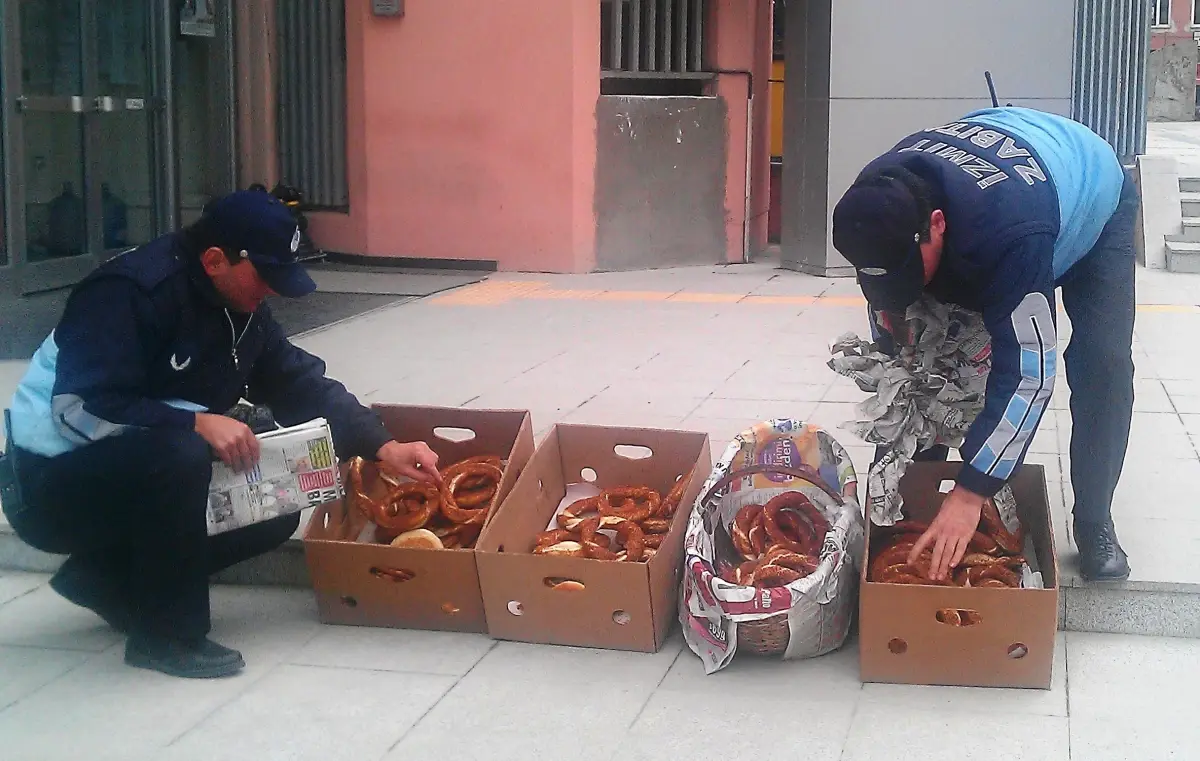 Açıkta Simit Satışına İzin Yok