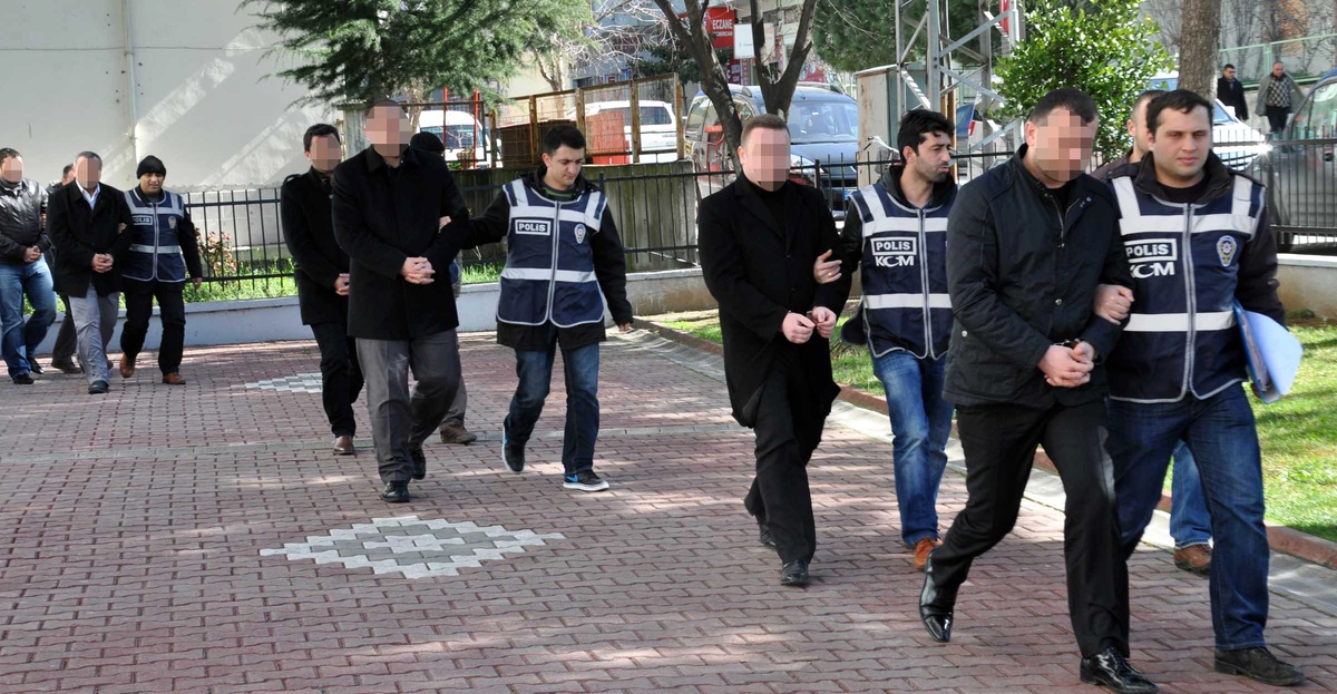 Bafra\'da Gözaltına 11 Zanlı Adliyeye Sevk Edildi